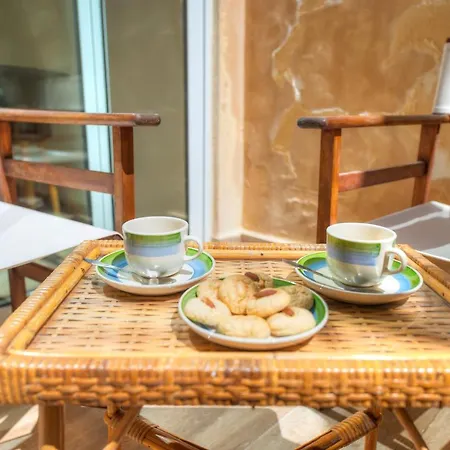 Unique And Tastefully Furnished Maisonette With Large Yard Sbon1-1 Sliema