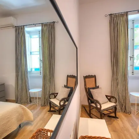 Case de vacanță Unique And Tastefully Furnished Maisonette With Large Yard Sbon1-1 Sliema